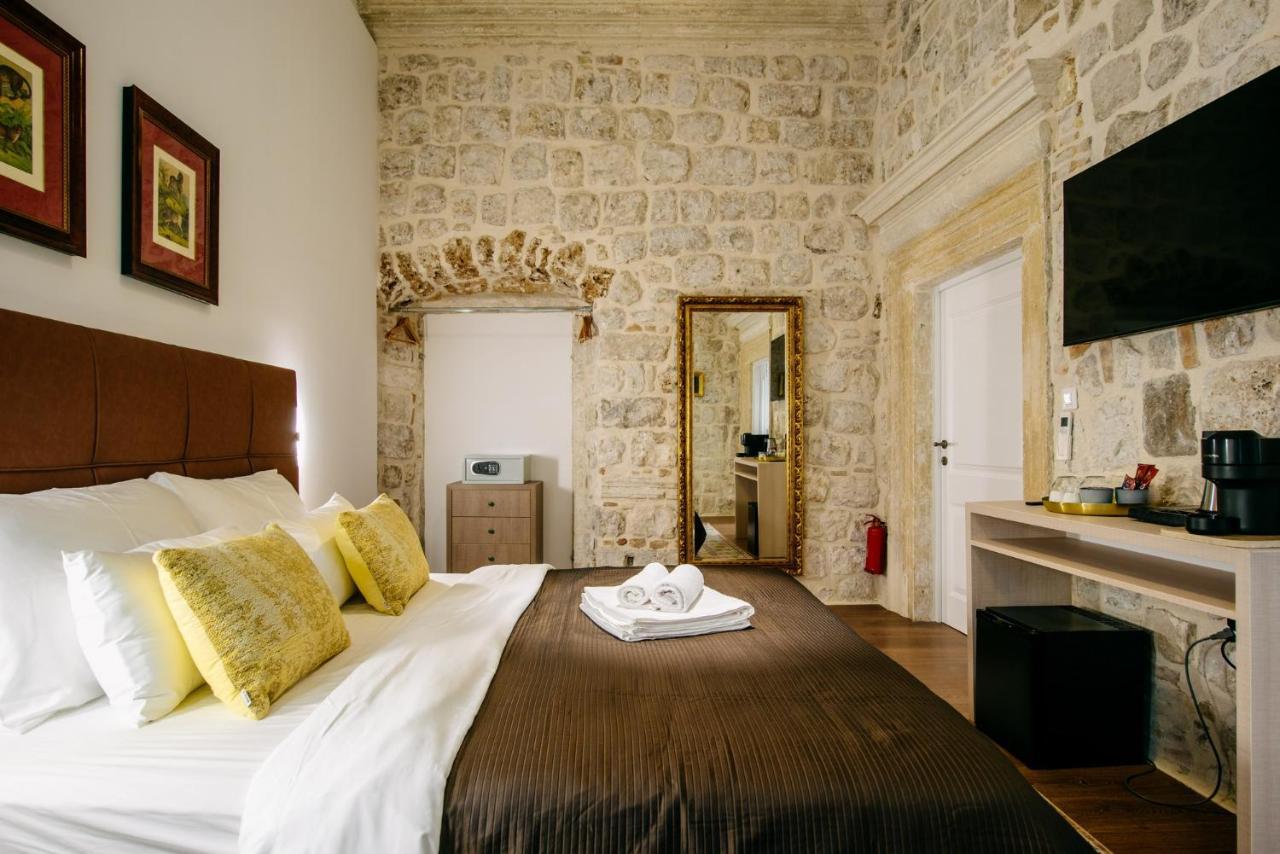Central W Apartment & Rooms By Duhomes Ragusa Esterno foto