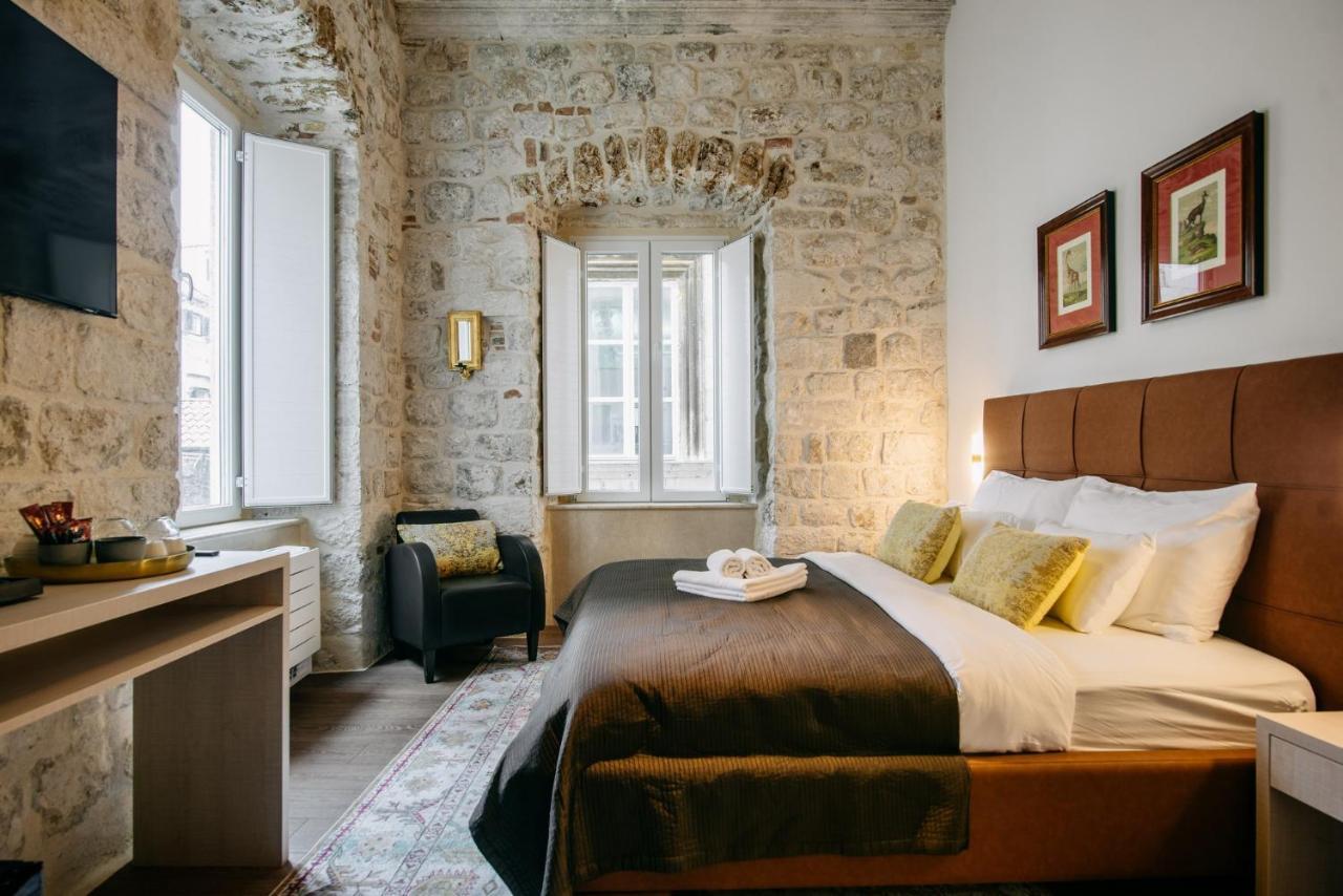 Central W Apartment & Rooms By Duhomes Ragusa Esterno foto