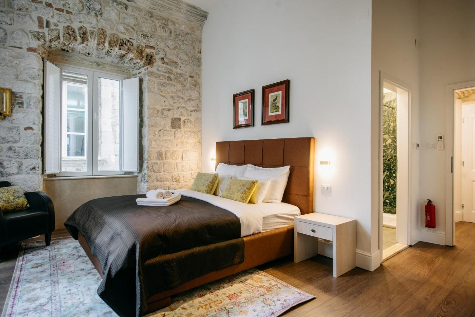 Central W Apartment & Rooms By Duhomes Ragusa Esterno foto